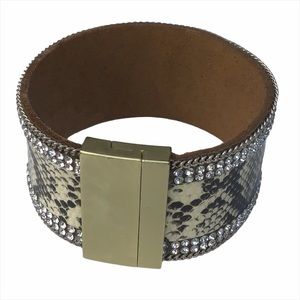 Python print bracelet